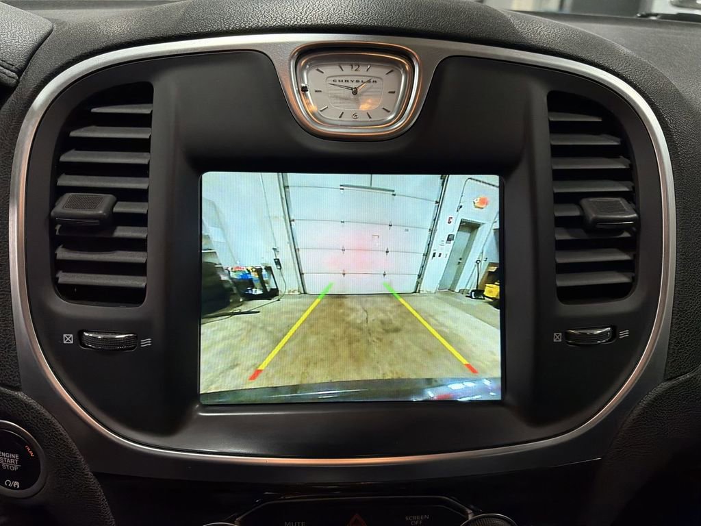 Used 2021 Chrysler 300 Touring L image 25