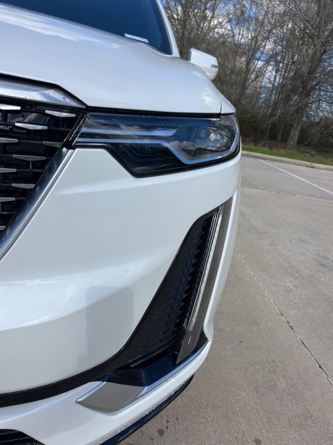 New 2025 Cadillac XT6 Luxury image 13