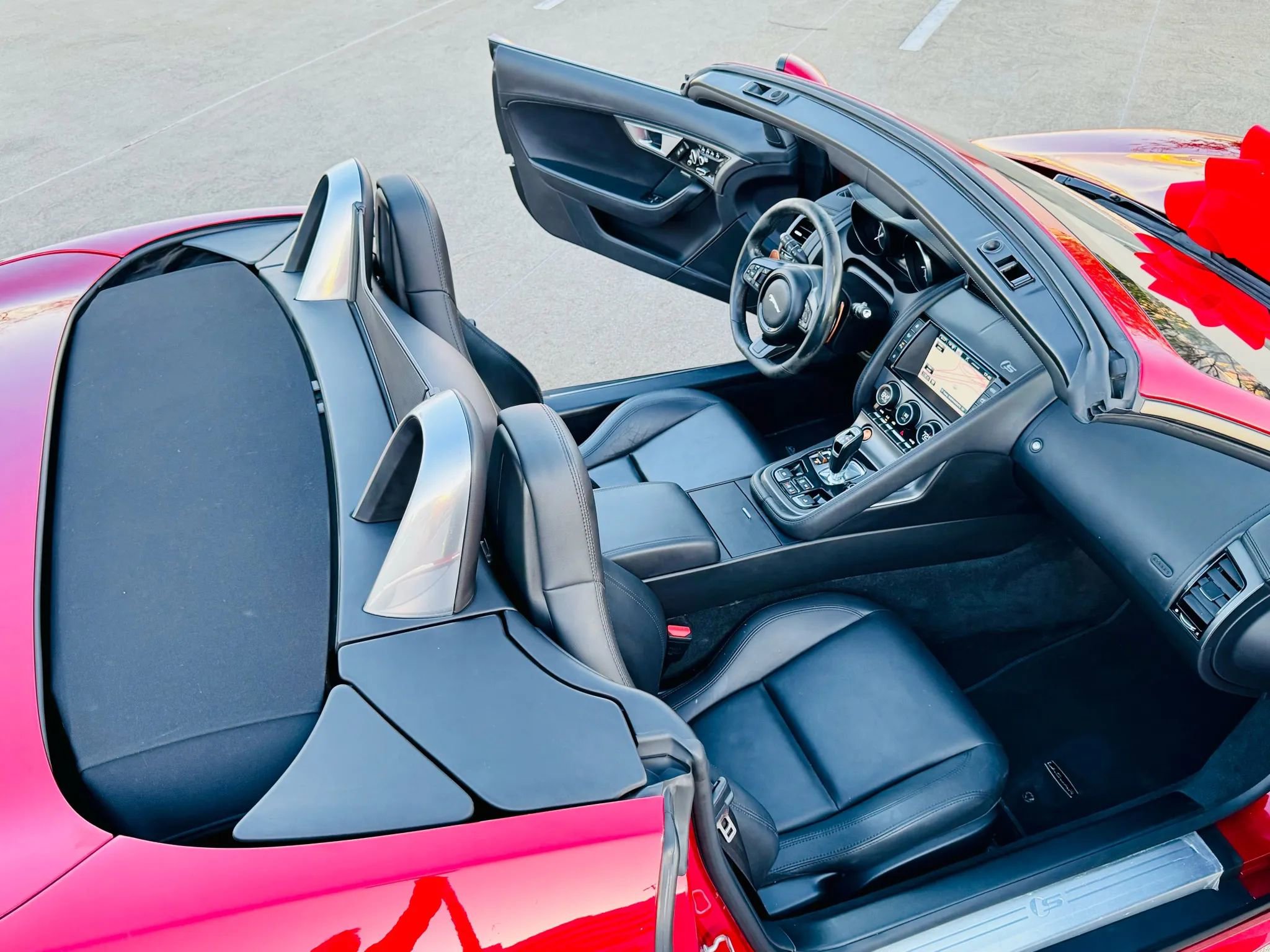 Used 2017 Jaguar F-TYPE S image 38