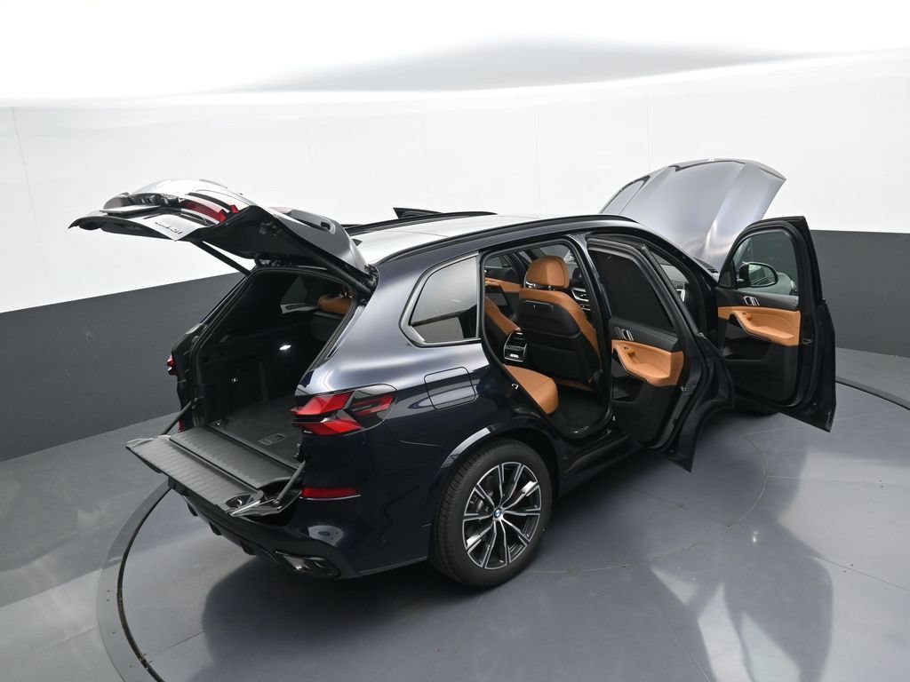 New 2026 BMW X5 xDrive40i w/ M Sport Package AWD/4WD image 45