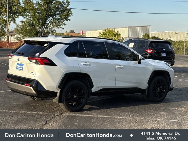 Used 2024 Toyota RAV4 SE AWD/4WD image 4