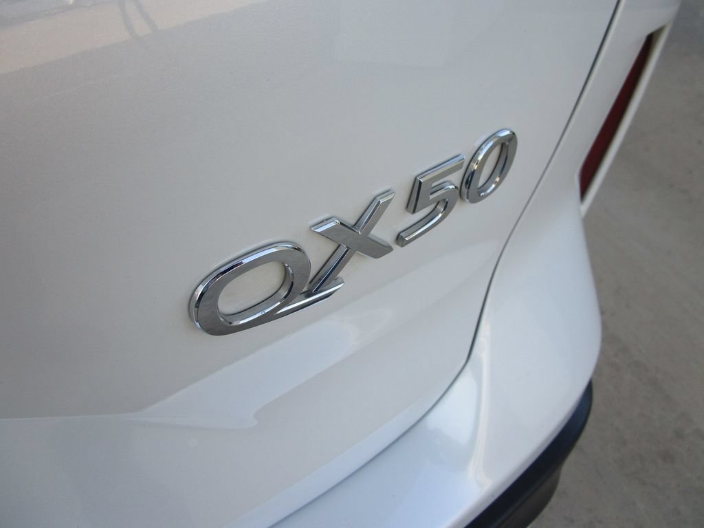 Used 2023 INFINITI QX50 Luxe w/ Cargo Package FWD image 16