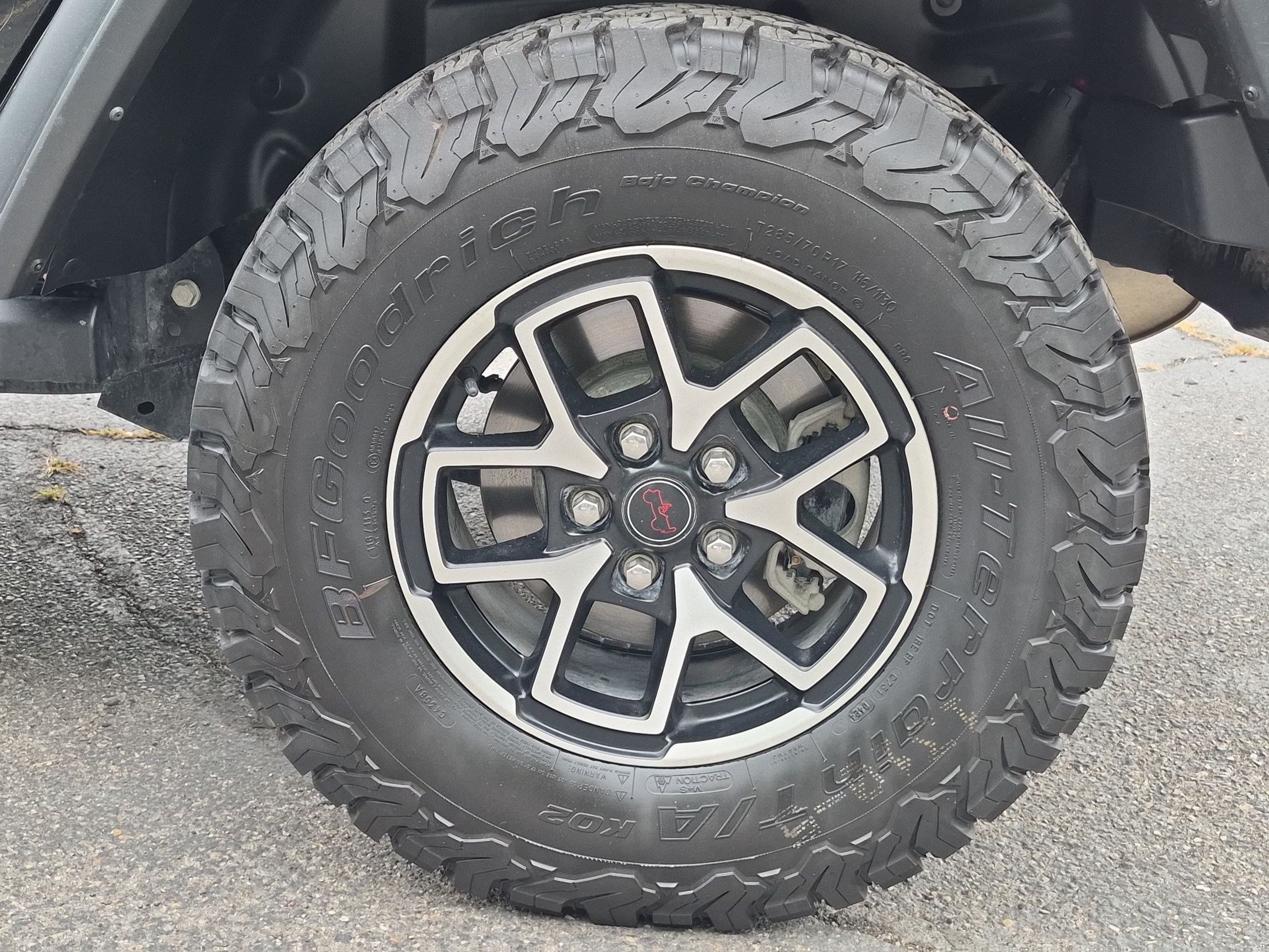 Used 2024 Jeep Wrangler Unlimited Rubicon w/ Convenience Group AWD/4WD image 13