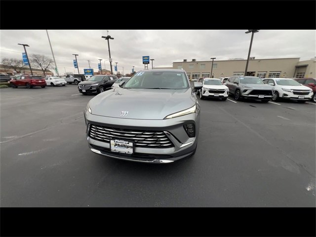 Certified 2025 Buick Envision Preferred image 3