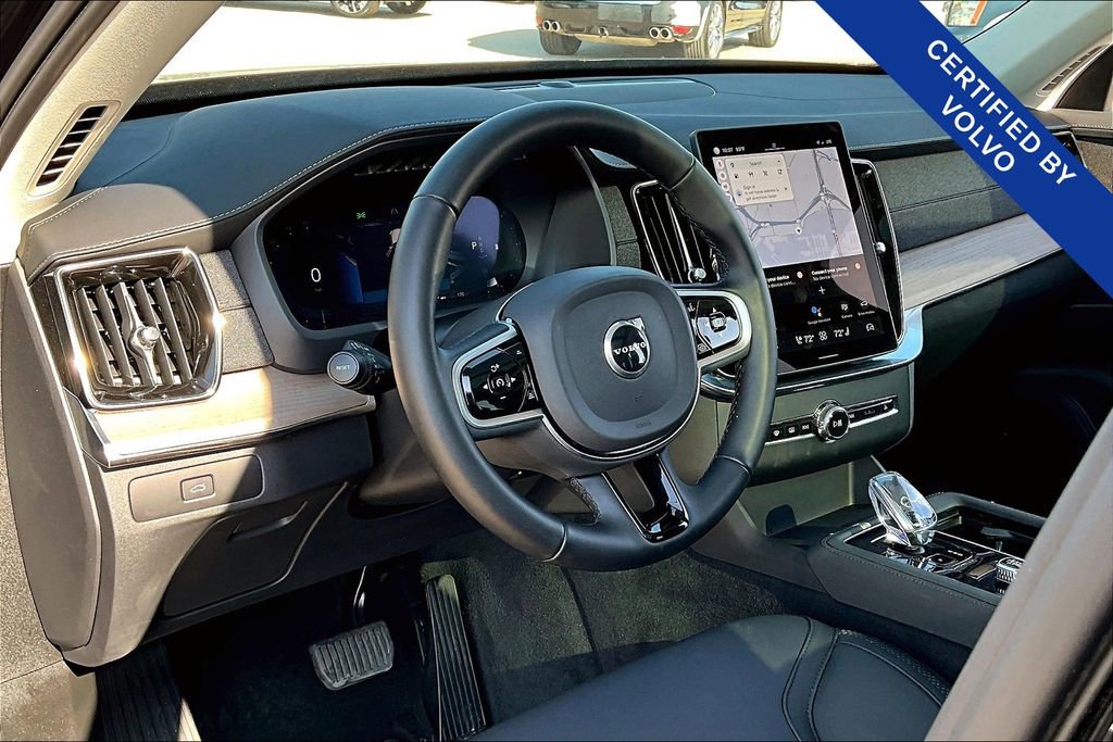 Certified 2025 Volvo XC90 B6 Plus image 17