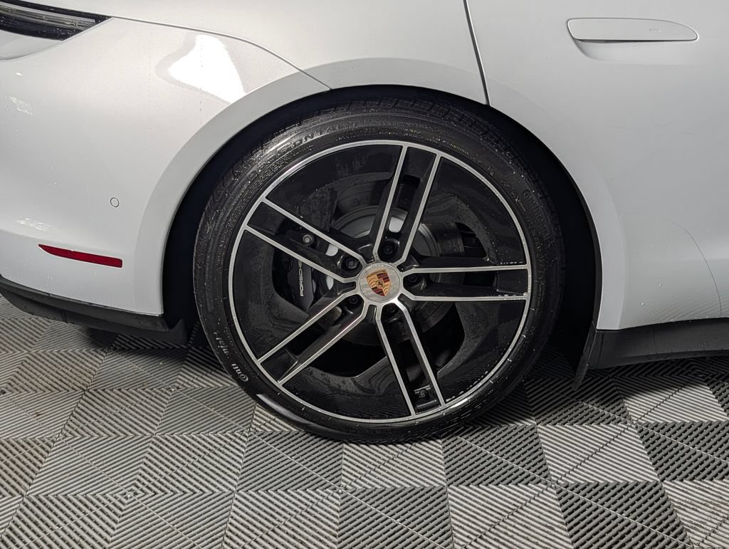 New 2026 Porsche Taycan AWD/4WD image 13