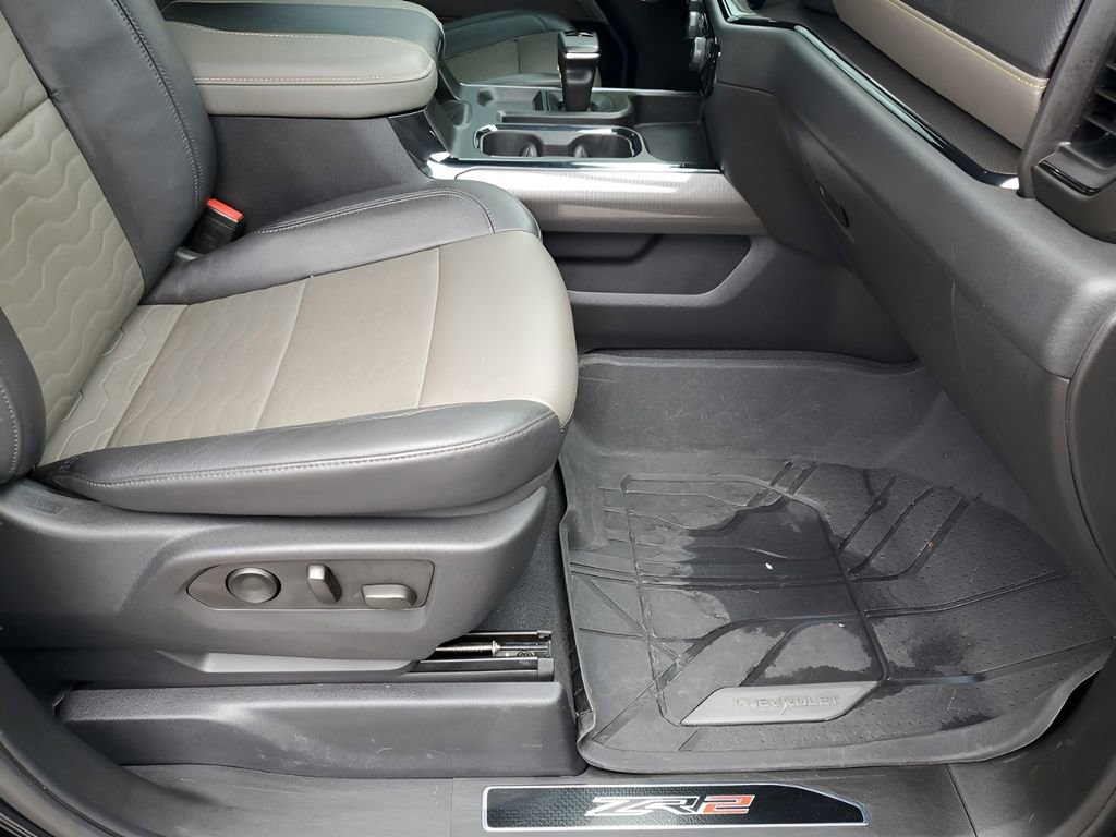 Used 2023 Chevrolet Silverado 1500 ZR2 w/ Technology Package AWD/4WD image 17