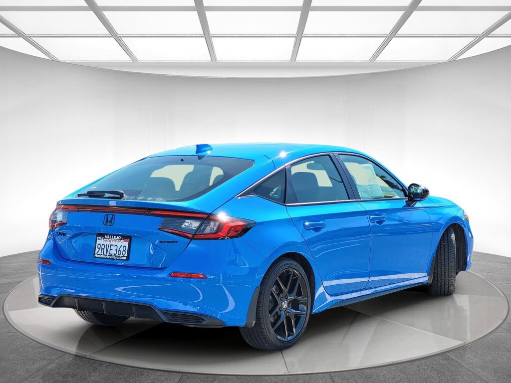 Certified 2025 Honda Civic Sport image 3