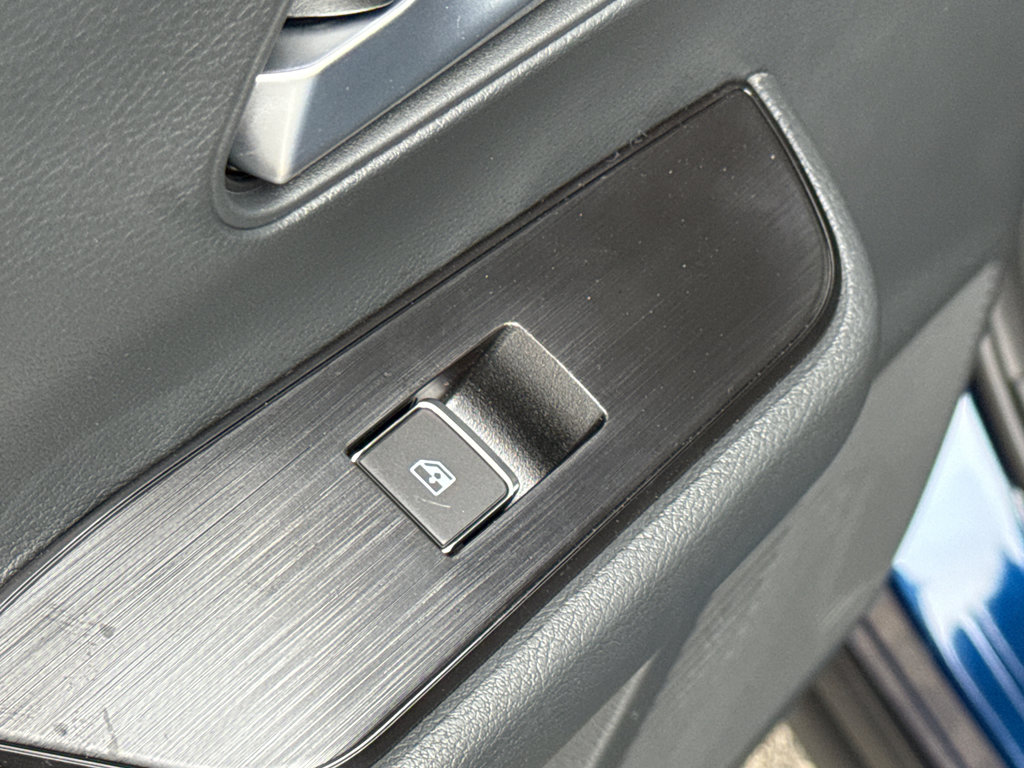 New 2026 Nissan Kicks SR w/ Cold Weather Package image 30