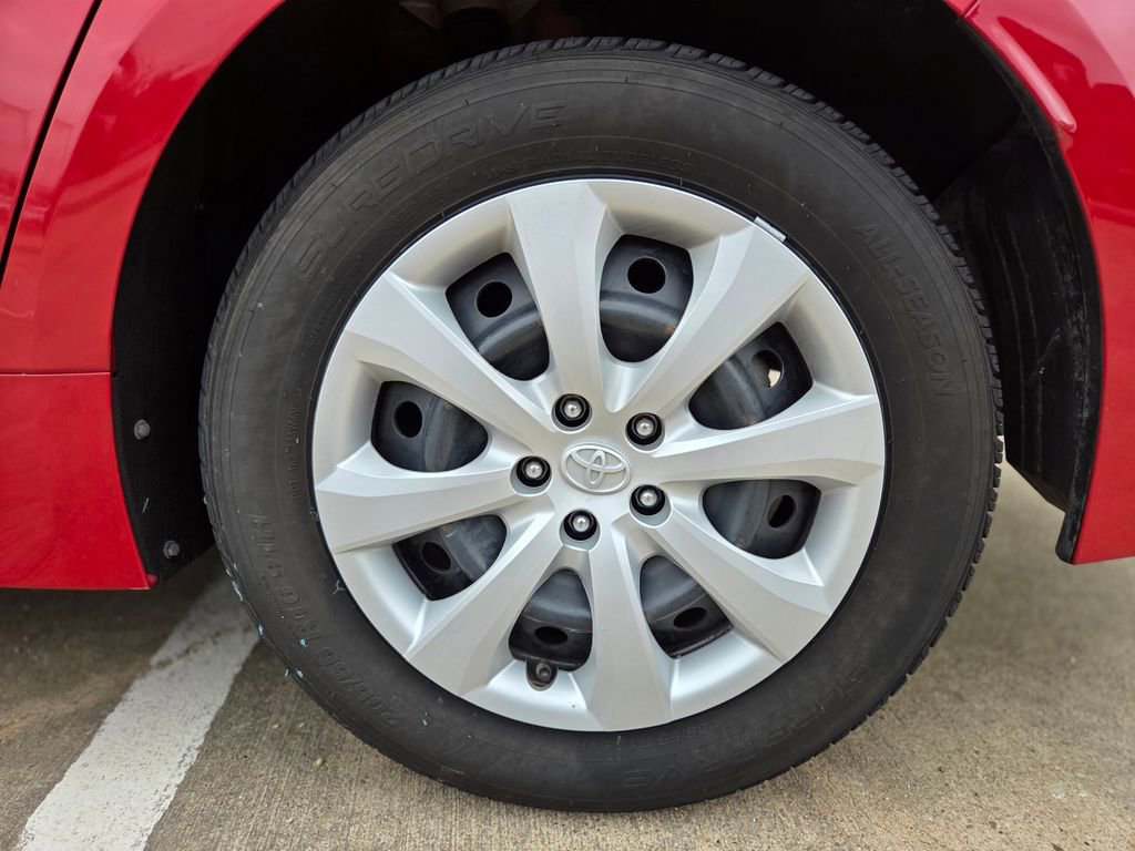 Used 2020 Toyota Corolla LE FWD image 31