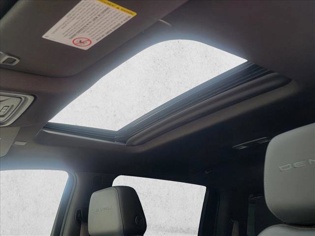 Used 2021 GMC Sierra 2500 Denali w/ Denali Ultimate Package image 23