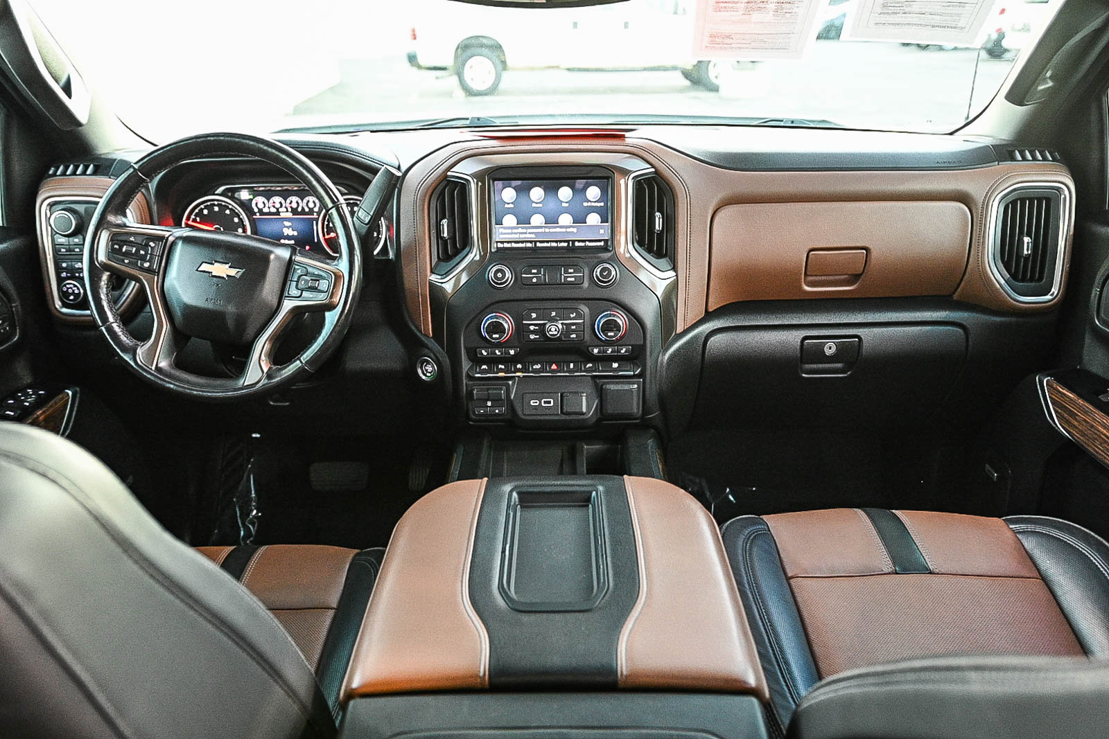Used 2019 Chevrolet Silverado 1500 High Country image 13