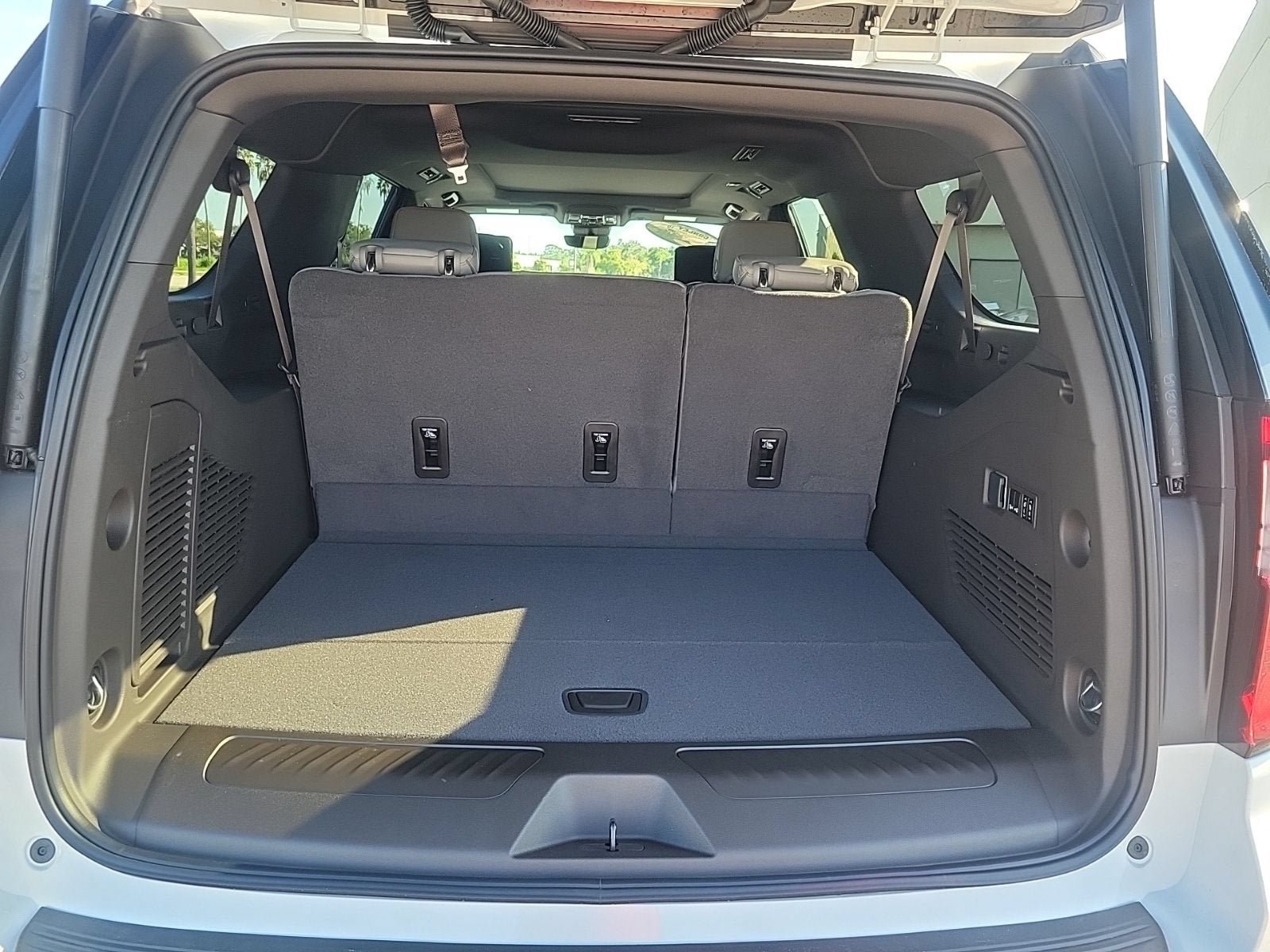 New 2026 GMC Yukon XL Elevation w/ Elevation Premium Package RWD image 7