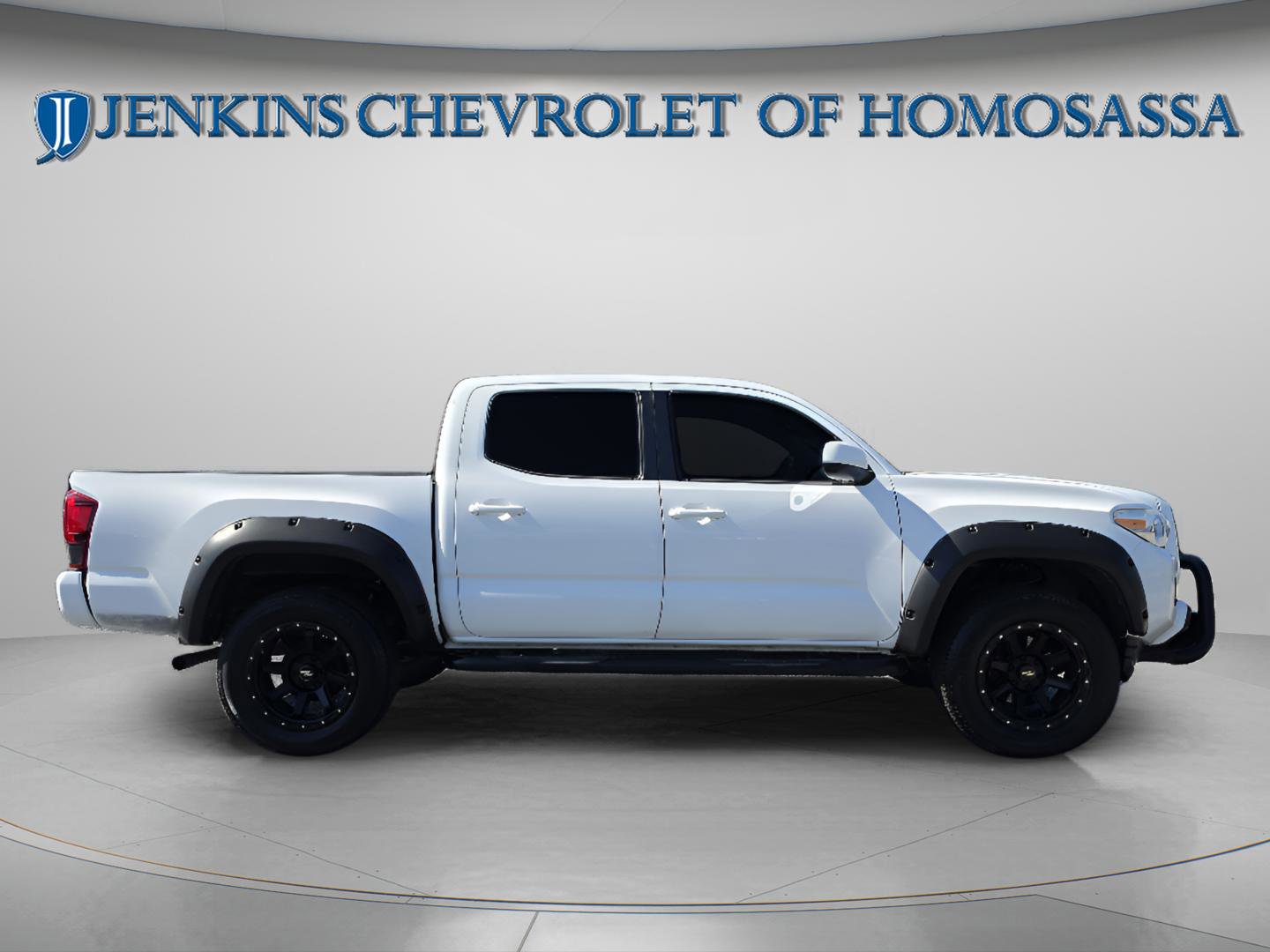 Used 2019 Toyota Tacoma SR w/ SR Convenience Package RWD image 2