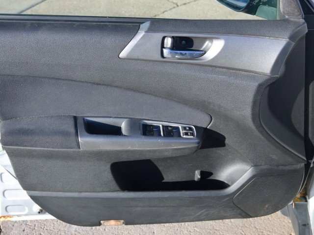 Used 2009 Subaru Forester 2.5X L.L. Bean AWD/4WD image 9