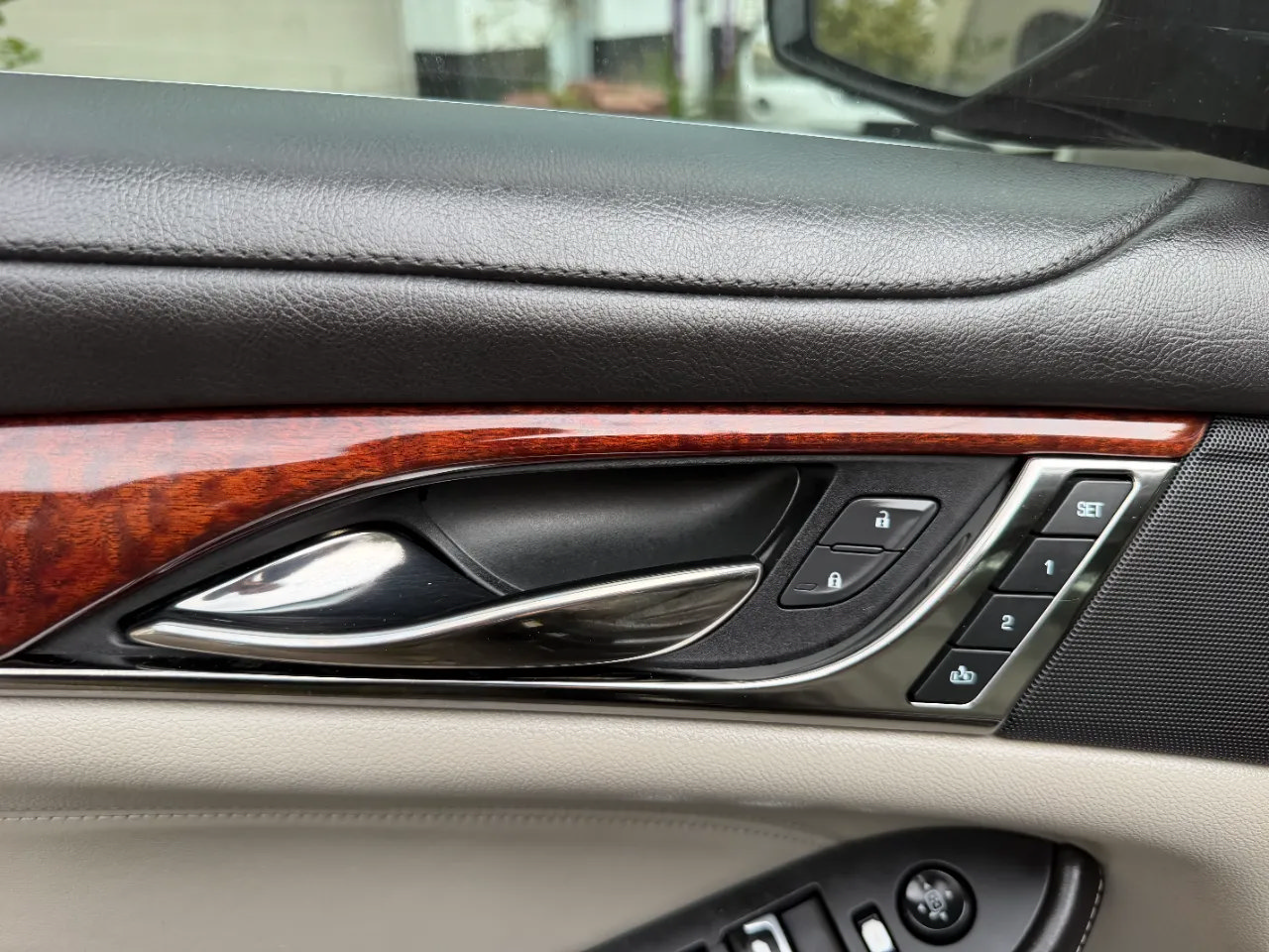 Used 2015 Cadillac CTS Luxury AWD/4WD image 23