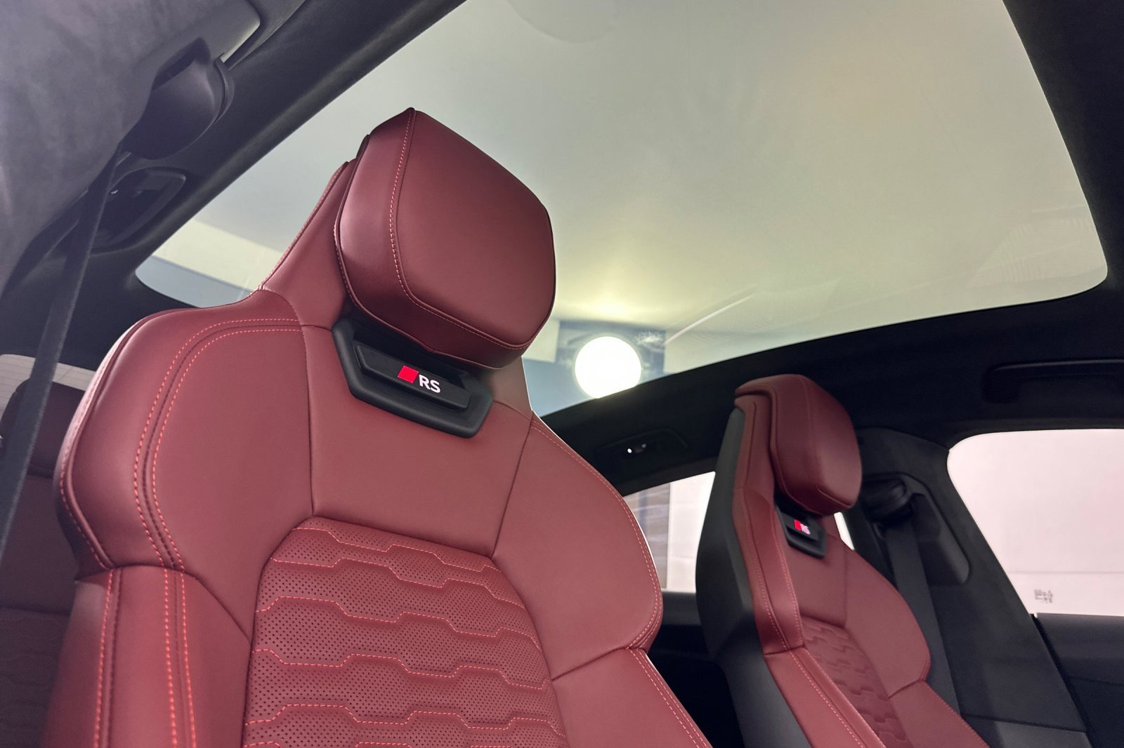New 2025 Audi RS e-tron GT performance AWD/4WD image 15