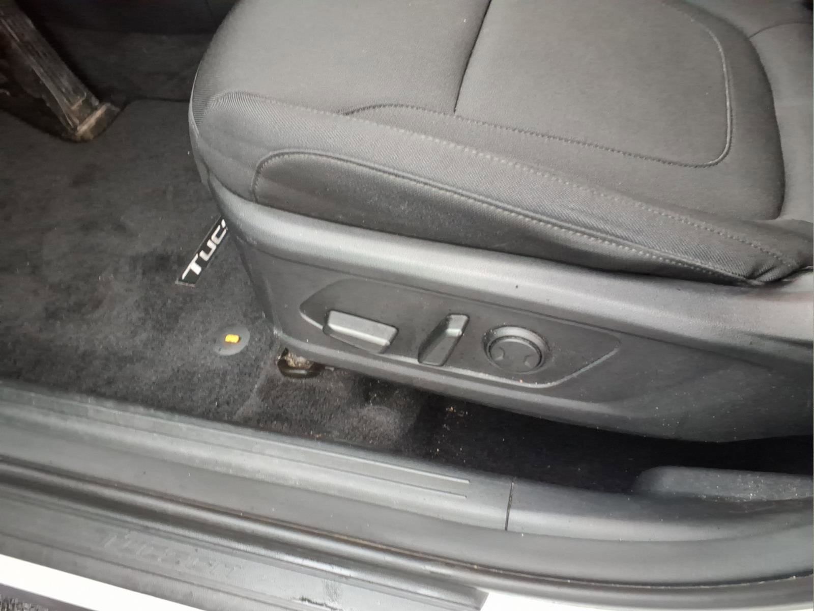 Used 2023 Hyundai Tucson Blue w/ Cargo Package image 17