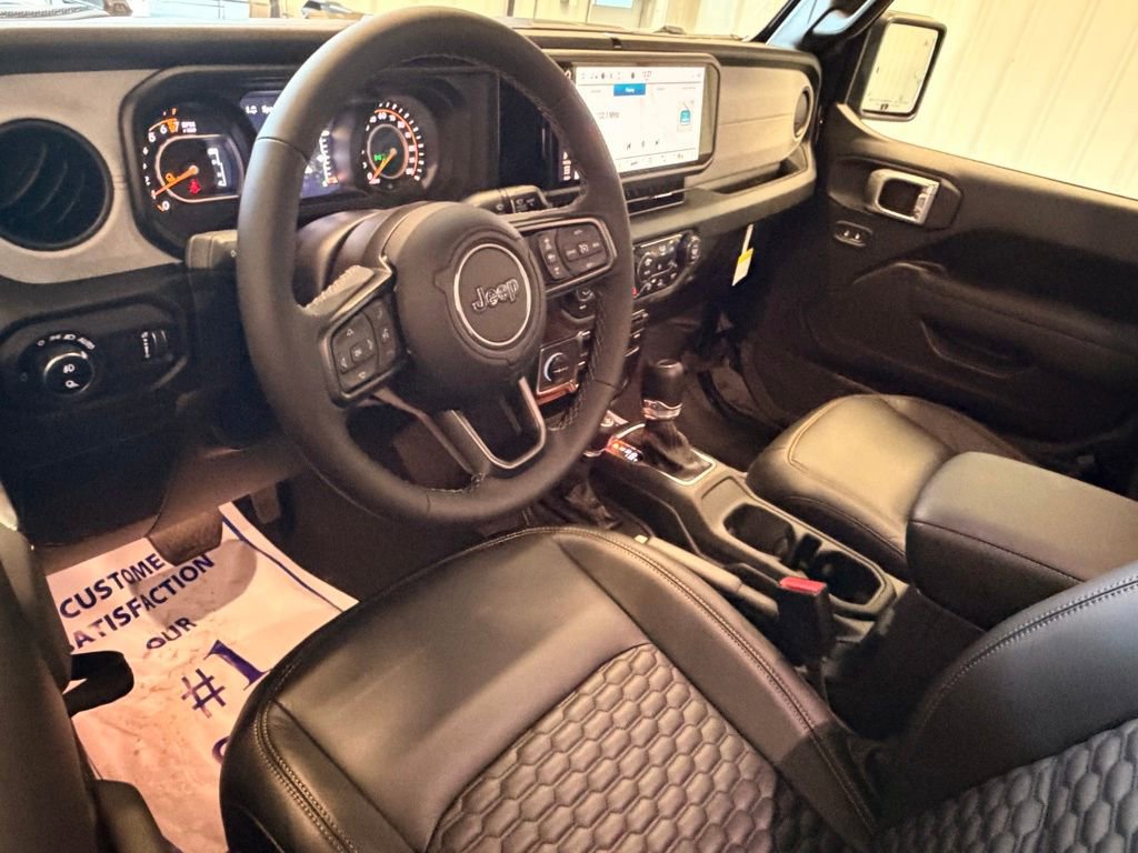 New 2026 Jeep Gladiator Sport AWD/4WD image 12
