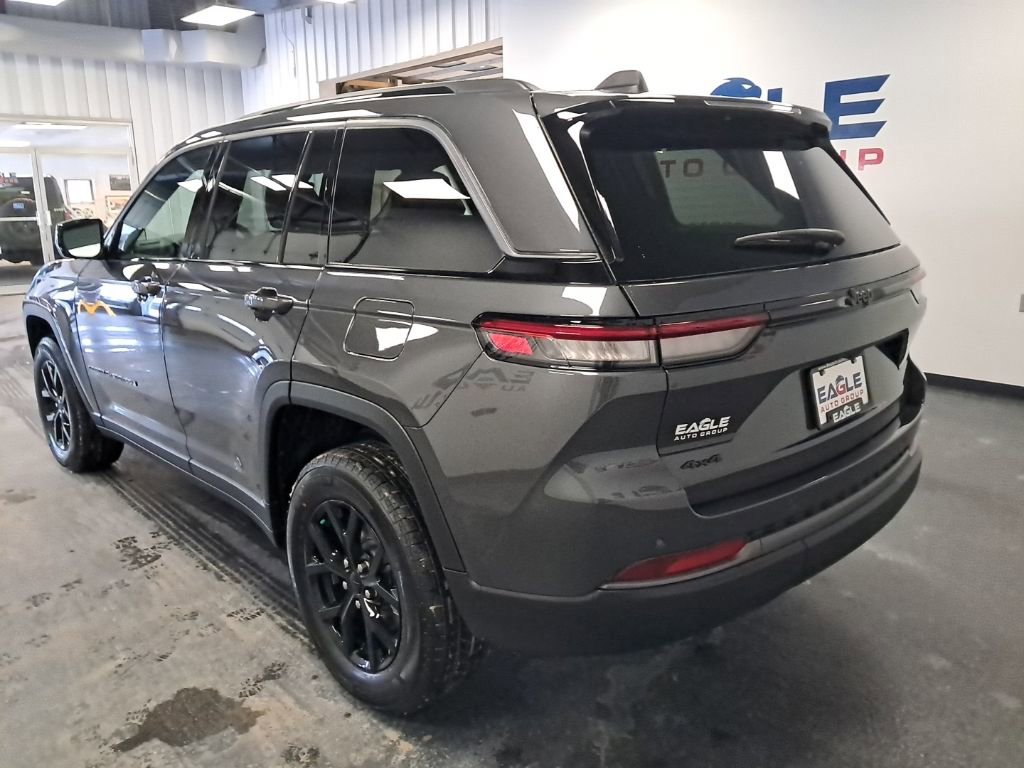 New 2026 Jeep Grand Cherokee Altitude AWD/4WD image 19