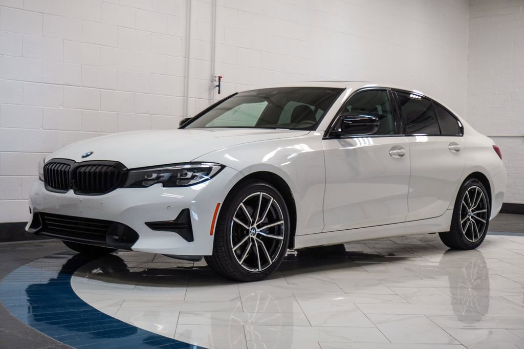 Used 2020 BMW 330i xDrive Sedan w/ Driving Assistance Package AWD/4WD image 4