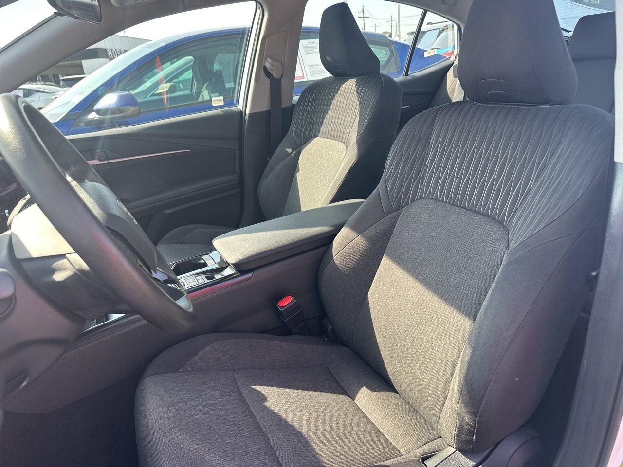 Used 2025 Toyota Camry LE image 8