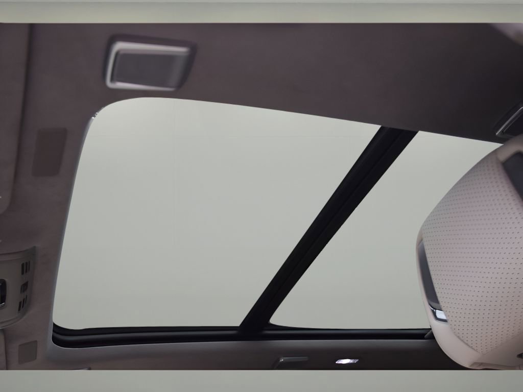 Certified 2026 Cadillac Escalade ESV Platinum Luxury w/ LPO, Radiant Package image 15