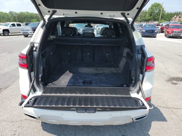 Used 2021 BMW X5 xDrive40i w/ Premium Package image 11