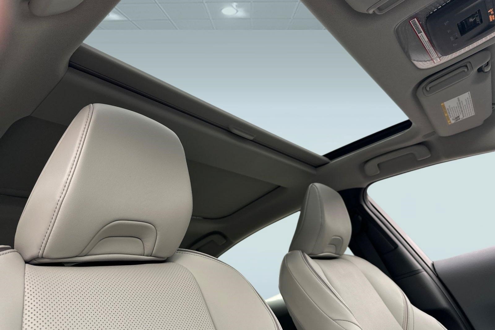 New 2027 Toyota Prius Limited AWD/4WD image 23
