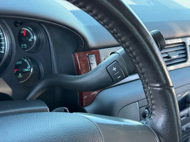 Used 2012 GMC Sierra 1500 SLT w/ SLT Convenience Package AWD/4WD image 21
