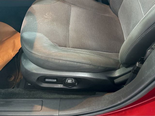 Used 2013 Ford Taurus SEL image 18