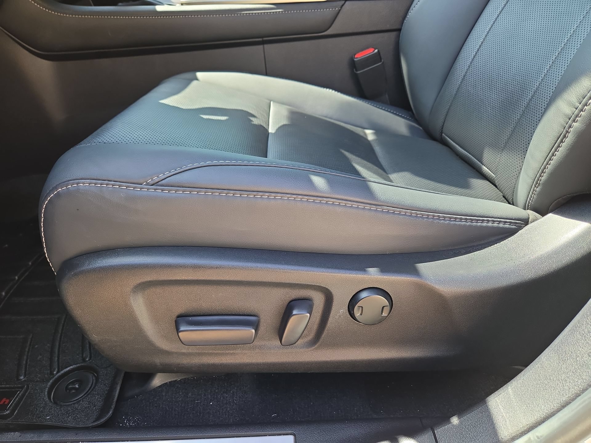 Certified 2021 Lexus RX 350 FWD w/ Premium Package image 17