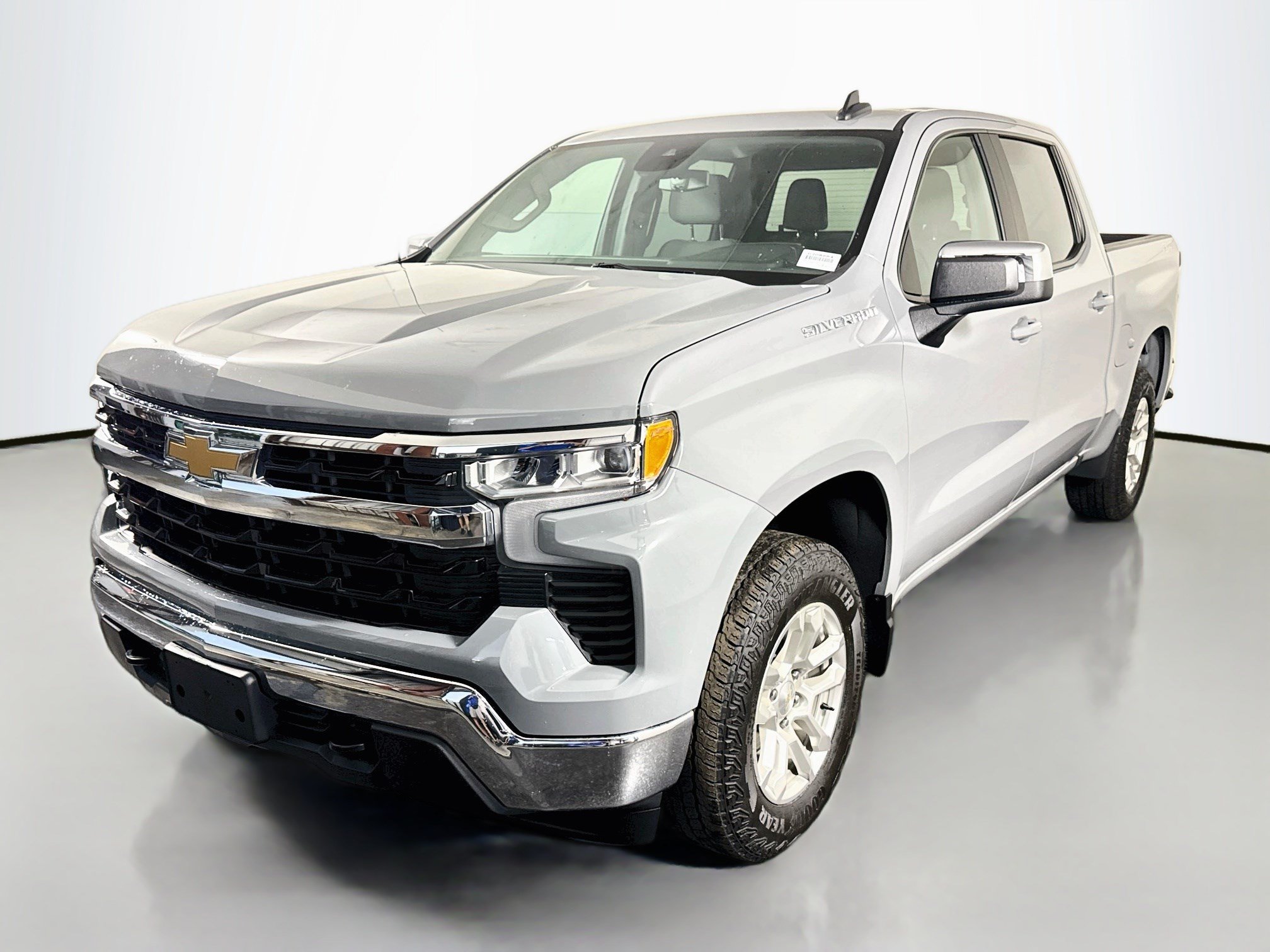 Used 2024 Chevrolet Silverado 1500 LT AWD/4WD image 4