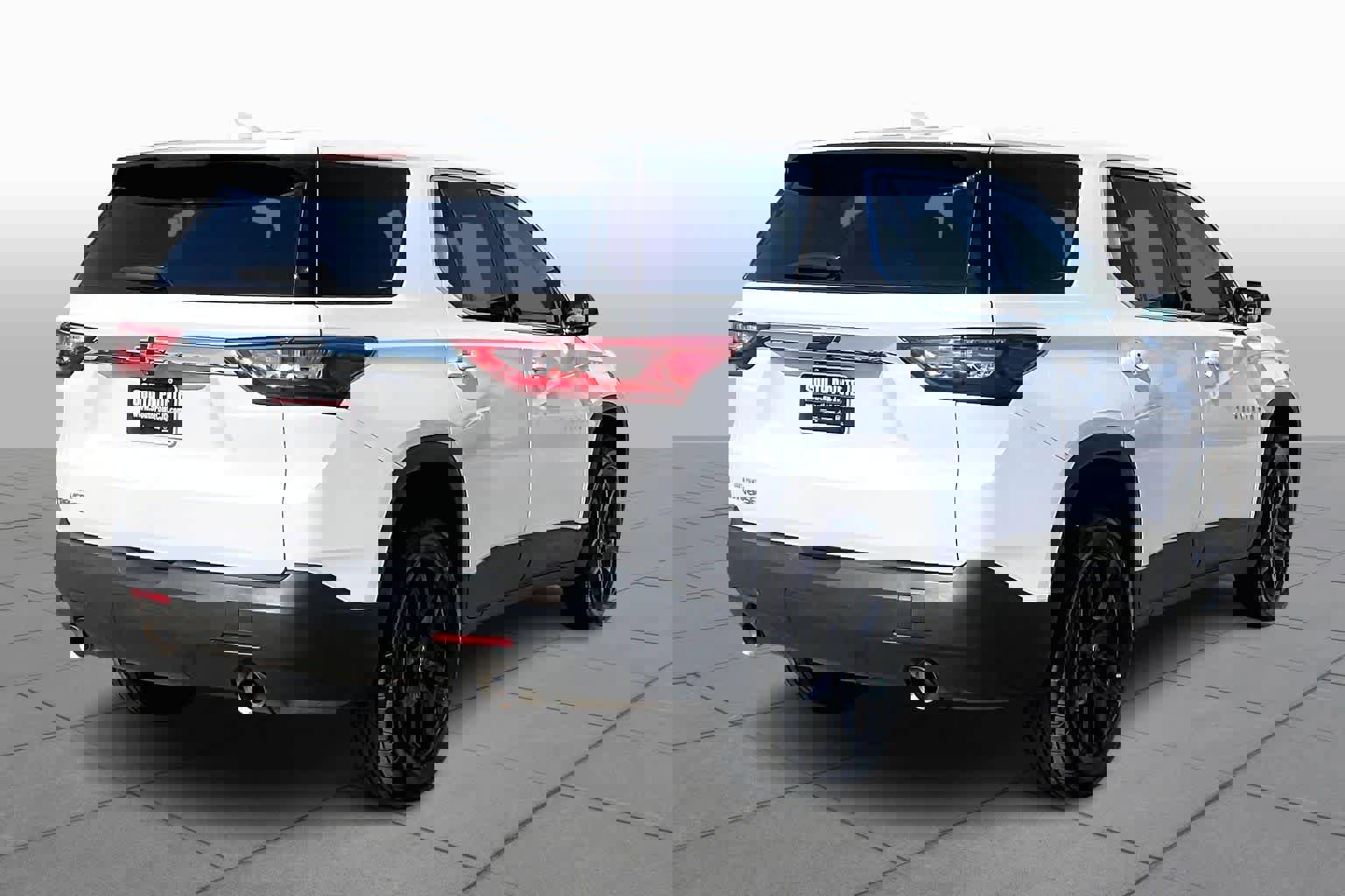 Used 2020 Chevrolet Traverse LS image 13