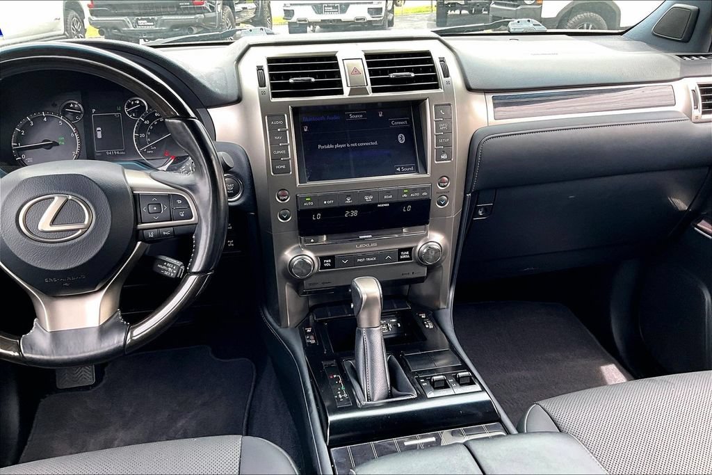 Used 2021 Lexus GX 460 Premium w/ Premium Package AWD/4WD image 8