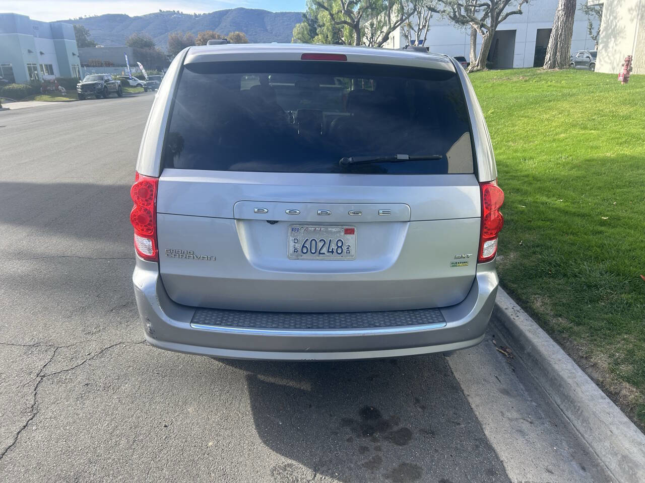Used 2017 Dodge Grand Caravan SXT image 5