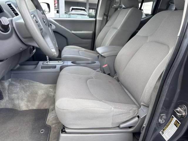 Used 2015 Nissan Frontier SV RWD image 17