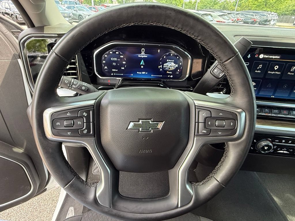 Used 2026 Chevrolet Silverado 1500 RST AWD/4WD image 16