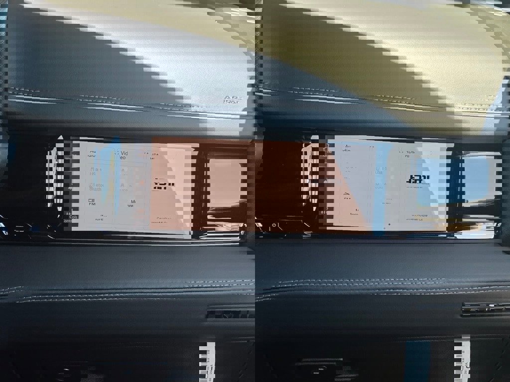 New 2025 RAM 3500 Limited image 19