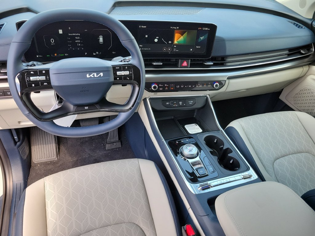 New 2027 Kia Carnival SX FWD image 13