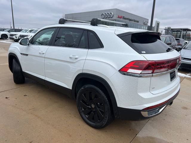 New 2026 Volkswagen Atlas Cross Sport SE image 4