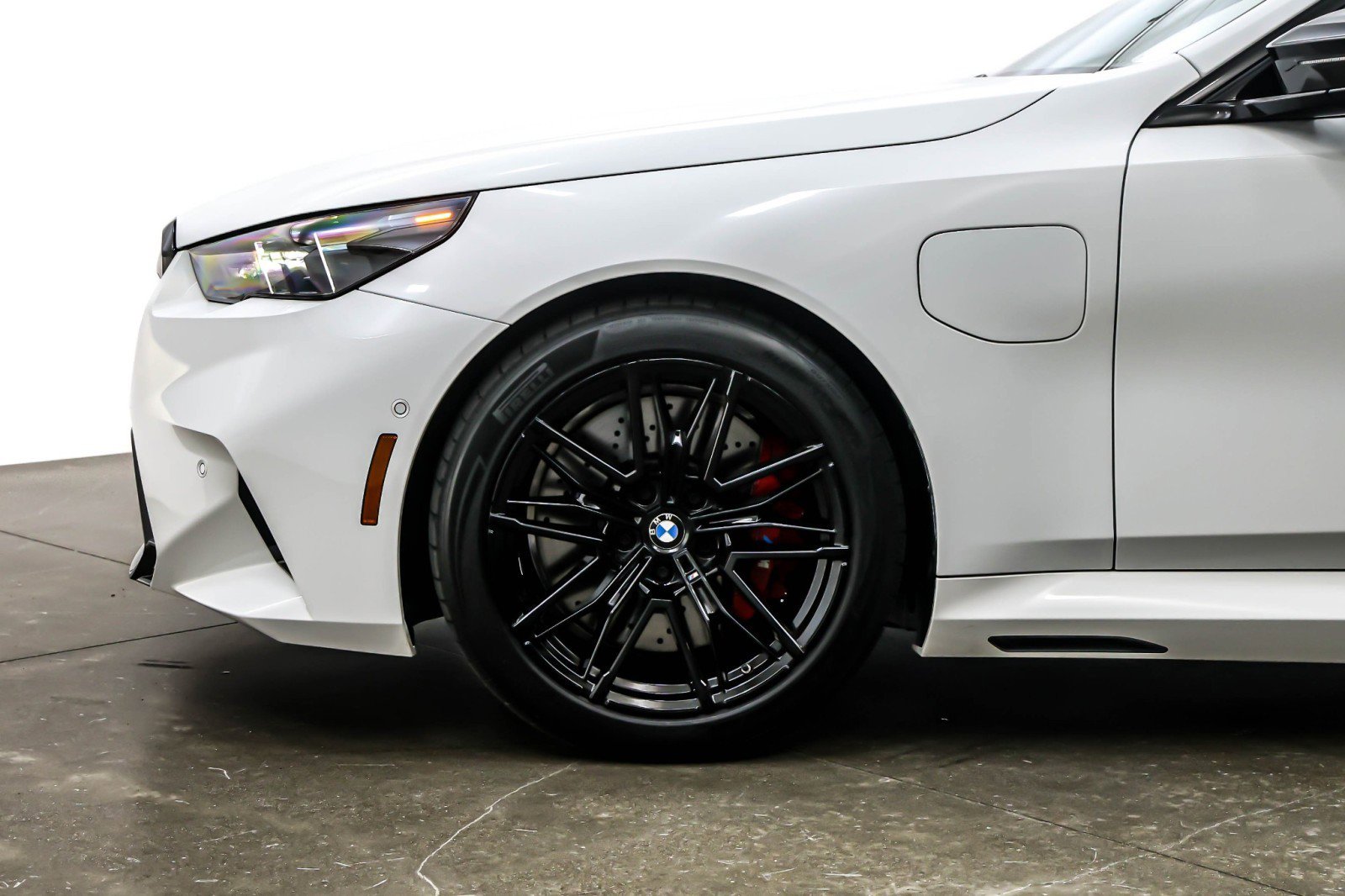 Used 2025 BMW M5 w/ Executive Package AWD/4WD image 10