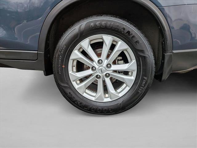 Used 2015 Nissan Rogue SV w/ SV Premium Package image 22