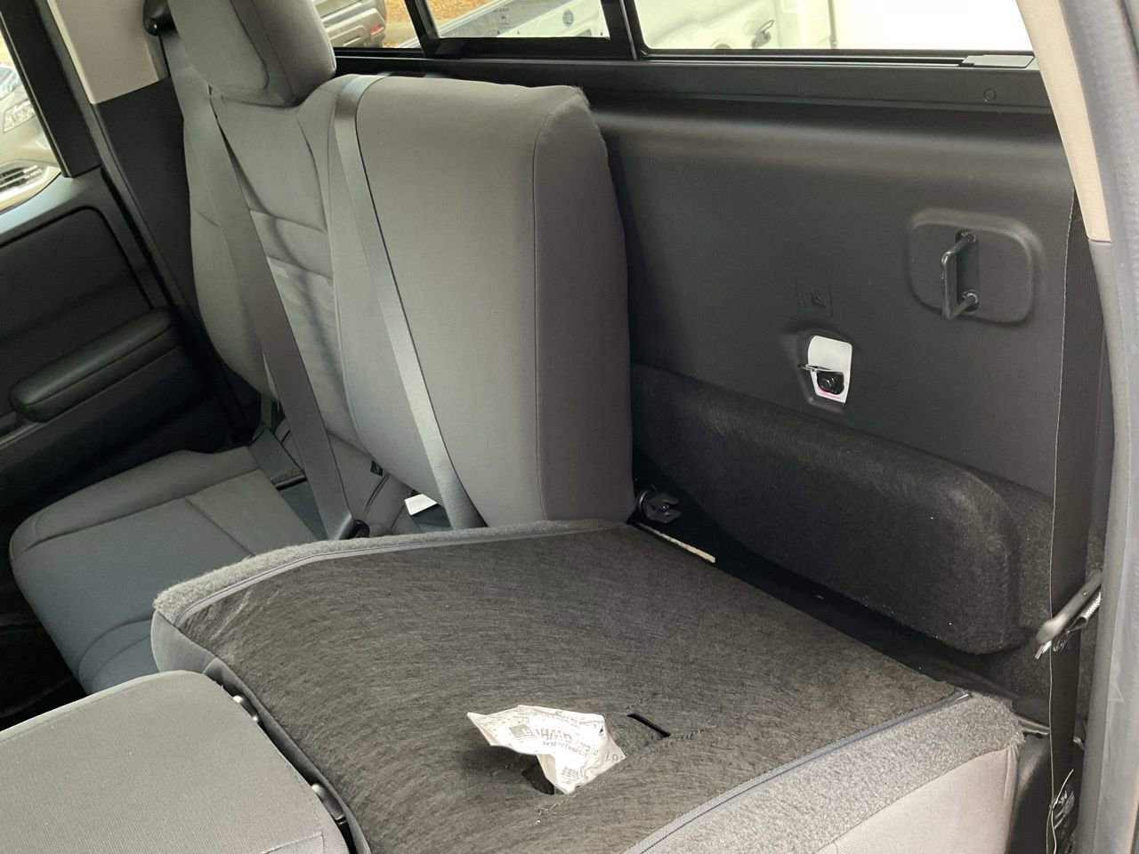 New 2026 Nissan Frontier S image 18