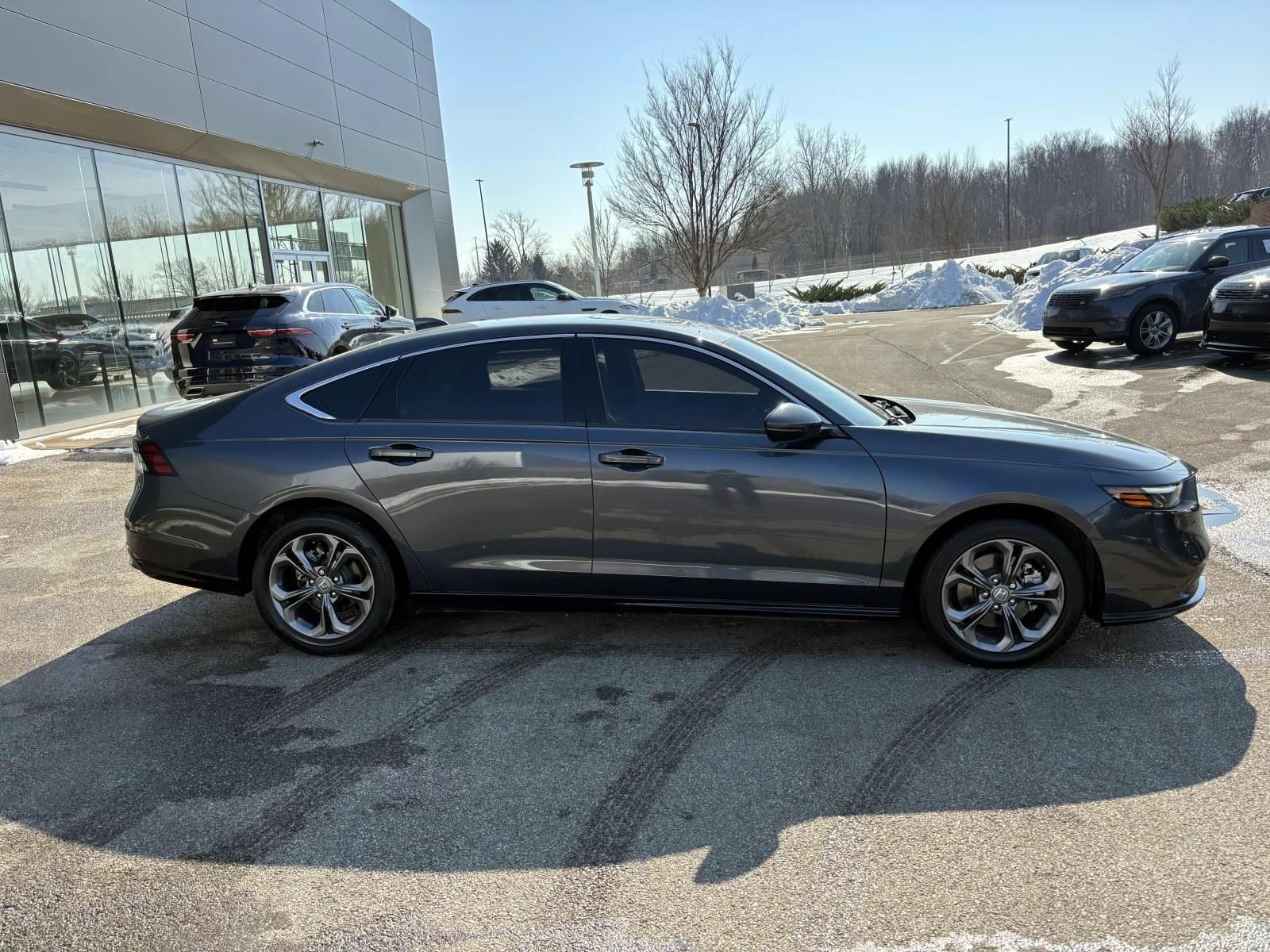 Used 2023 Honda Accord EX-L image 8