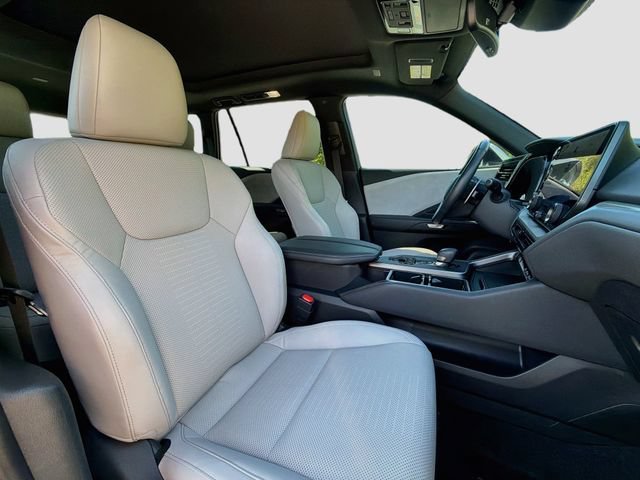 Used 2025 Lexus TX 350 AWD w/ Technology Package image 16