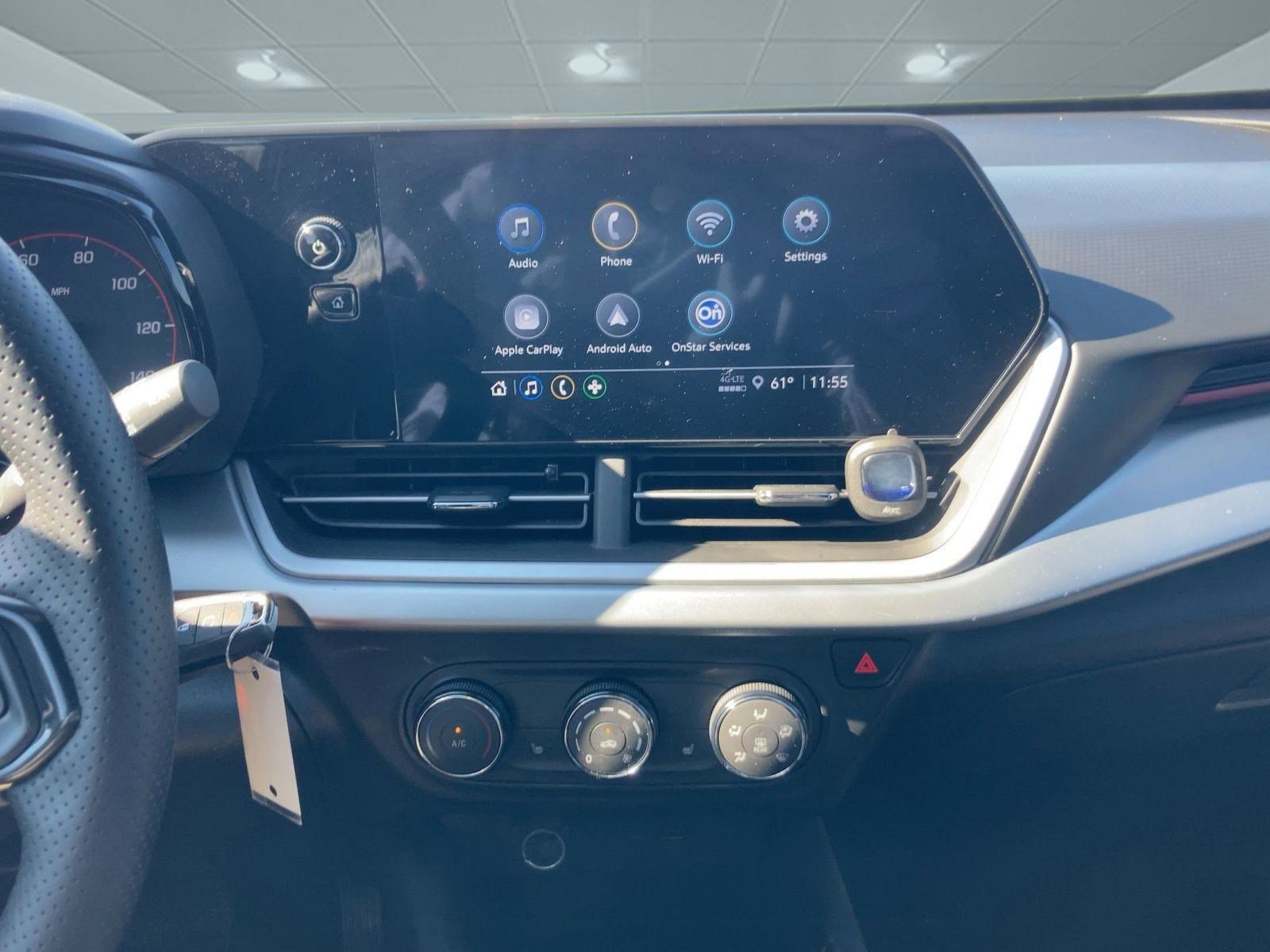 Used 2024 Chevrolet Trax RS w/ Driver Confidence Package image 28