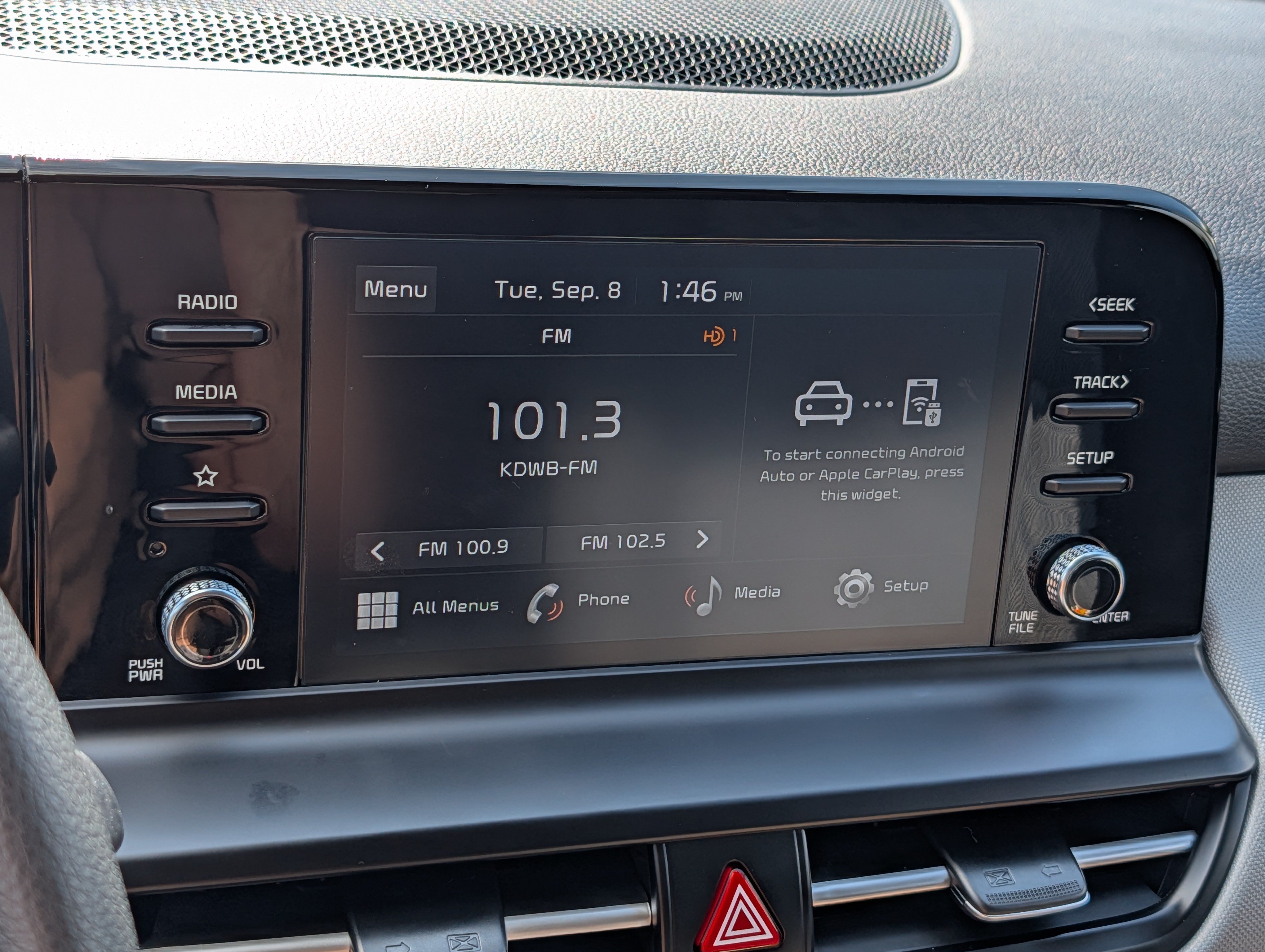 Certified 2025 Kia Seltos LX AWD/4WD image 22