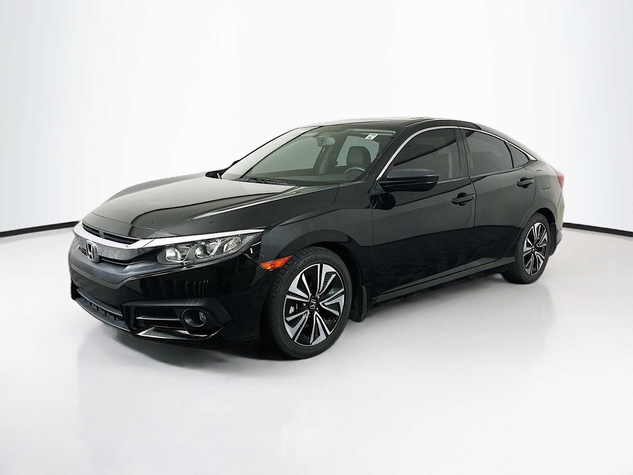Used 2018 Honda Civic EX-L image 3