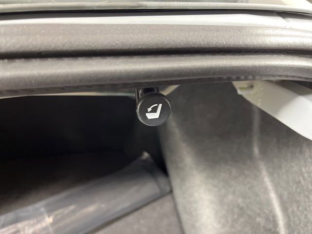 New 2025 Nissan Altima 2.5 SR image 48